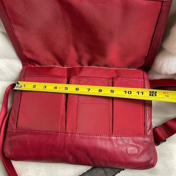 'Tucano One Premium Clutch real leather  red bag for MacBook Air 11 & Ultrabook - Picture 13 of 13